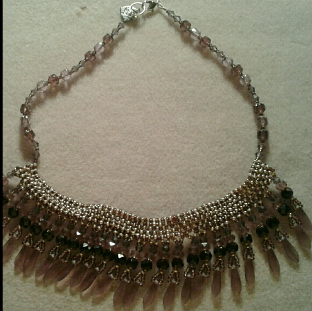 "Cathedral goes tribal" beaded dagger necklace - Picture 2 of 5